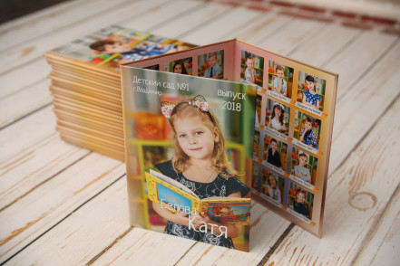 Выпускная папка Тройка (1 панорамный разворот)